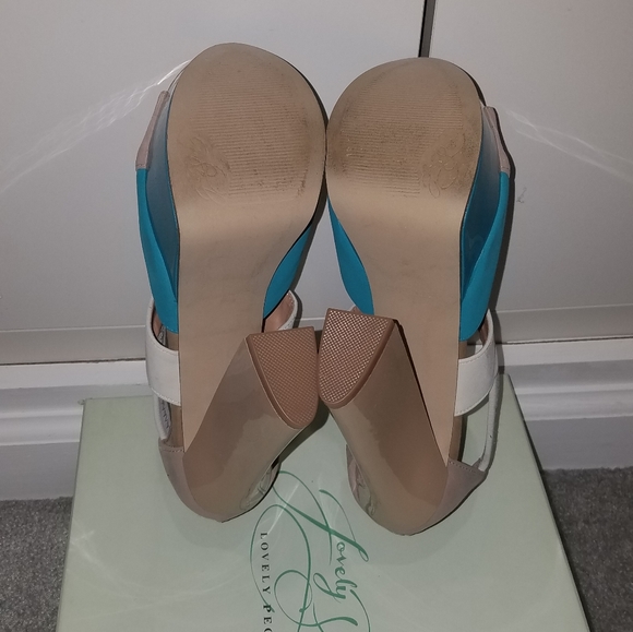 Lovely People Platform Sandals - Picture 3 of 3